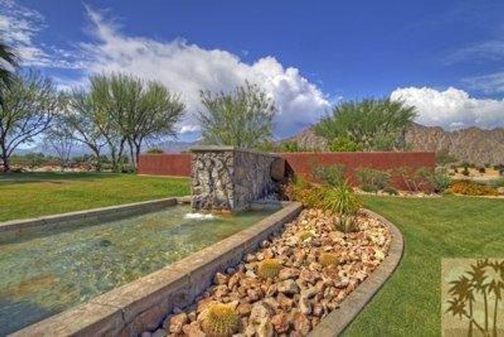 listing image 10999891844216817813