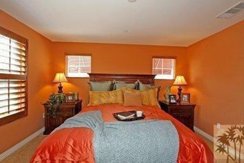 listing image 10990310404277269158