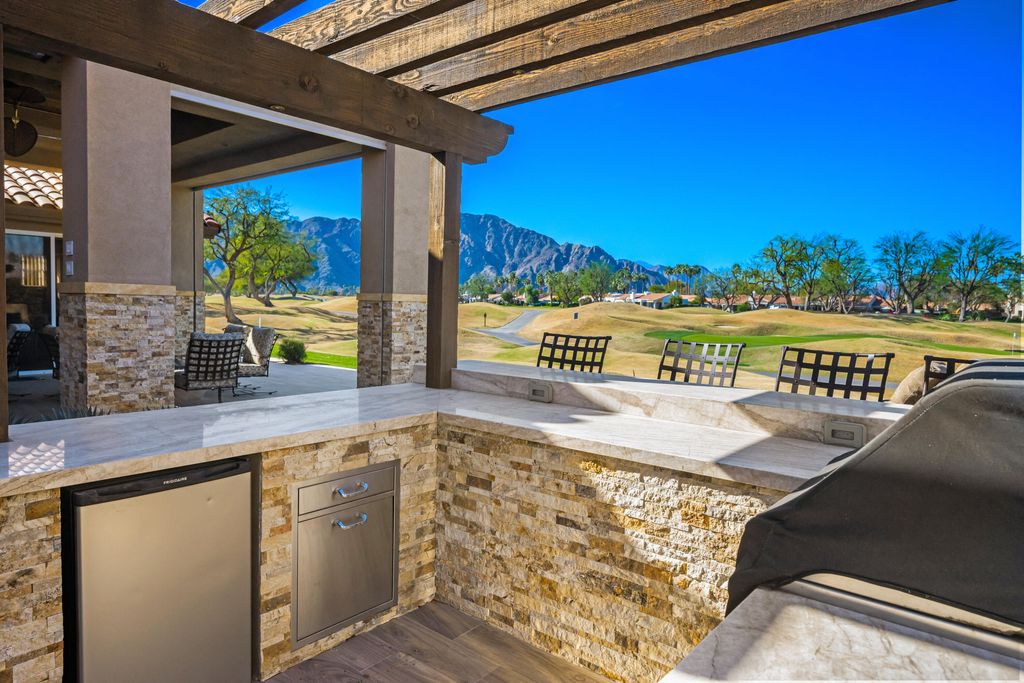 Photo of 54533 Southern Hills, La Quinta, CA 92253 (MLS # 219142960)