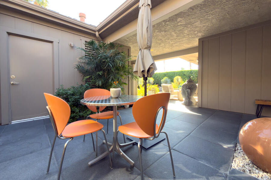 Rancho Mirage, California 92270, United States, 3 Bedrooms Bedrooms, ,3 BathroomsBathrooms,Residential,Active,241610