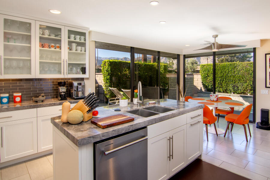 Rancho Mirage, California 92270, United States, 3 Bedrooms Bedrooms, ,3 BathroomsBathrooms,Residential,Active,241610