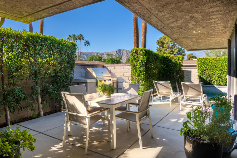 Rancho Mirage, California 92270, United States, 3 Bedrooms Bedrooms, ,3 BathroomsBathrooms,Residential,Active,241610