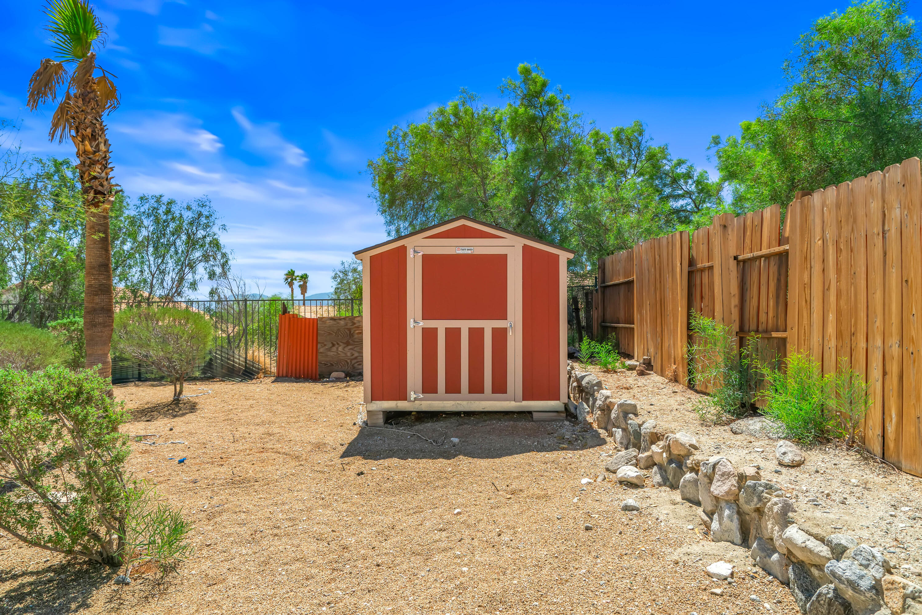 Desert Hot Springs, California 92240, United States, 3 Bedrooms Bedrooms, ,2 BathroomsBathrooms,Residential,Pending,210669