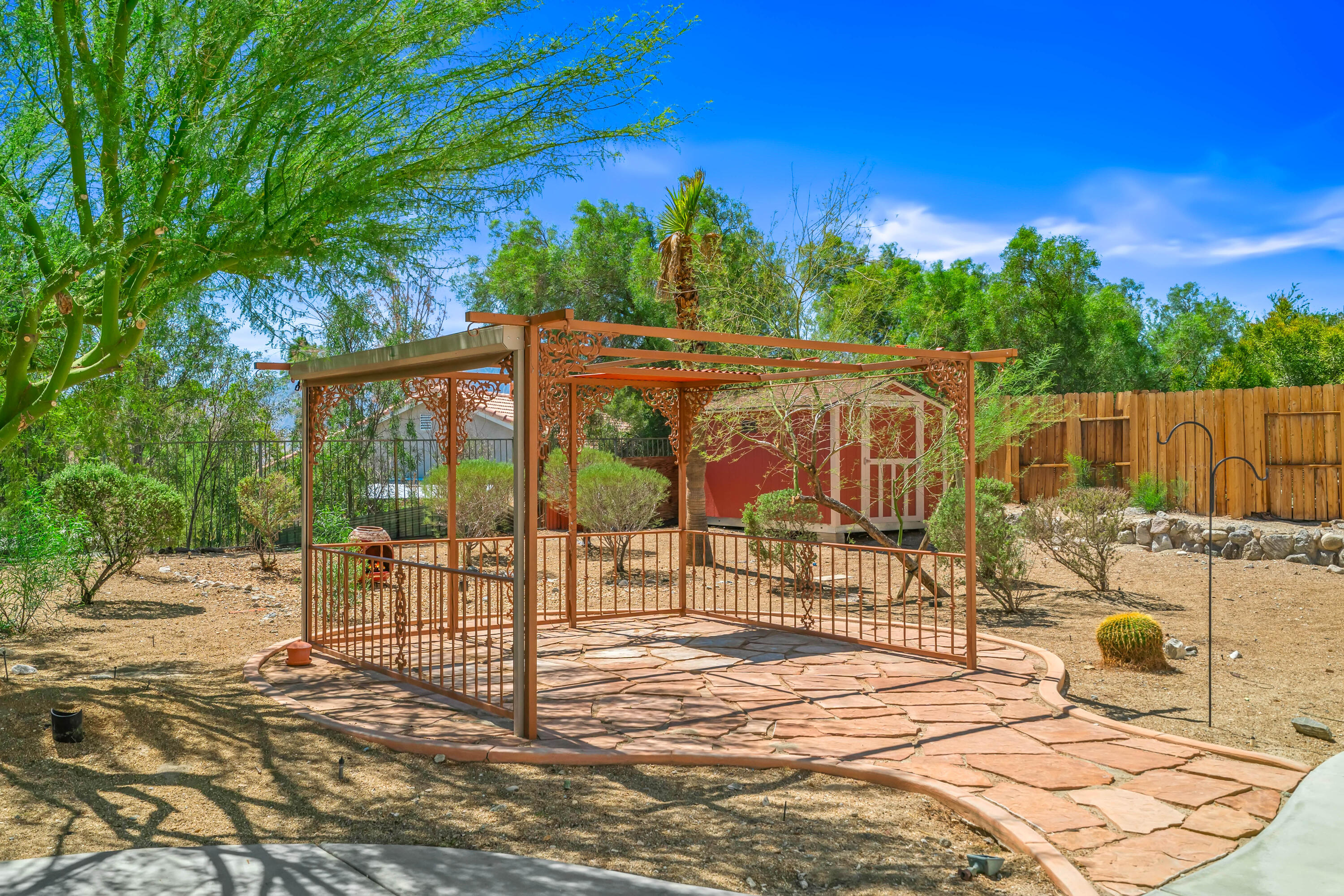 Desert Hot Springs, California 92240, United States, 3 Bedrooms Bedrooms, ,2 BathroomsBathrooms,Residential,Pending,210669