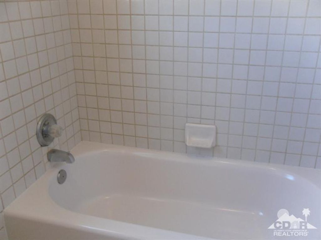 listing image 10993330727827154148