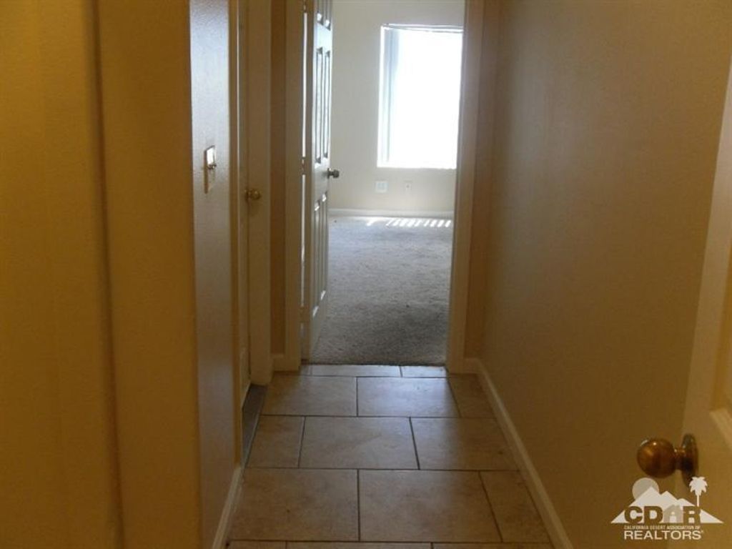 listing image 10991826680196442214