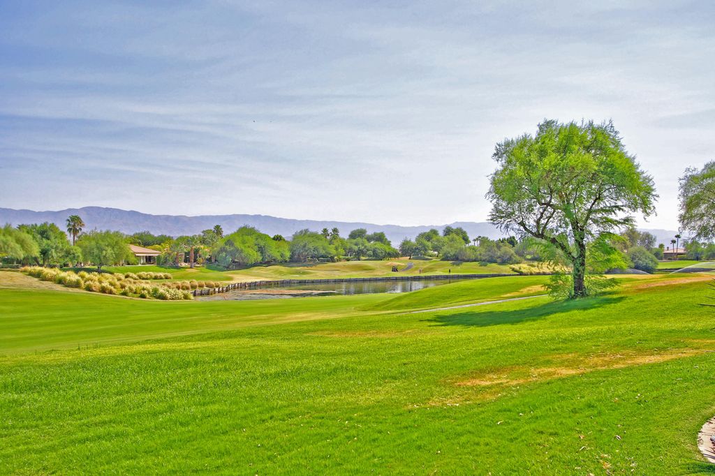 listing image 10993465790746888493