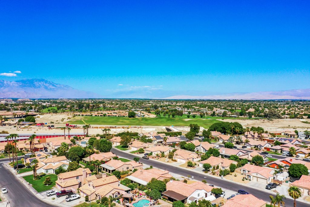 listing image 10994108995401