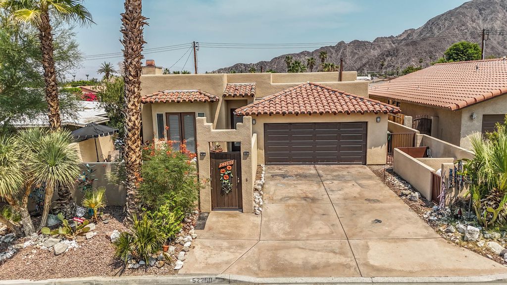 Photo of 52280 Avenida Herrera, La Quinta, CA 92253 (MLS # 219133607)