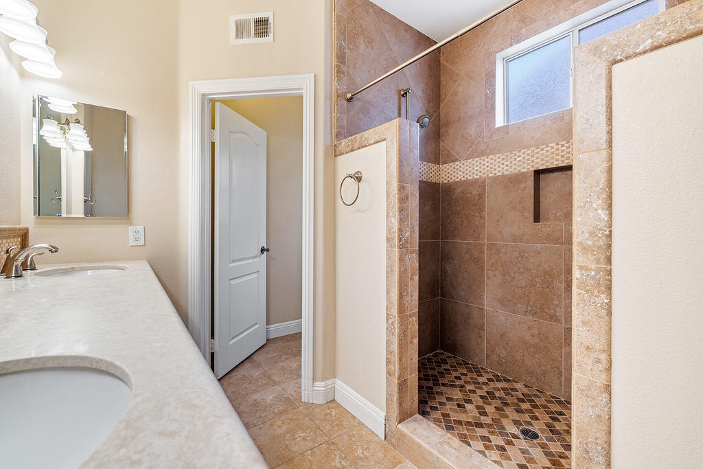 Palm Desert, California 92211, United States, 4 Bedrooms Bedrooms, ,3 BathroomsBathrooms,Residential,Active,29562