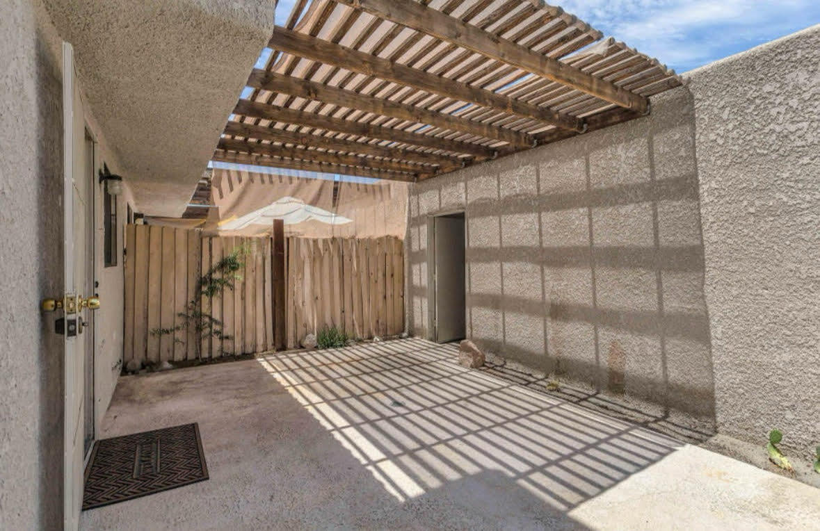 Rancho Mirage, California 92270, United States, 3 Bedrooms Bedrooms, ,2 BathroomsBathrooms,Residential,Active,181841