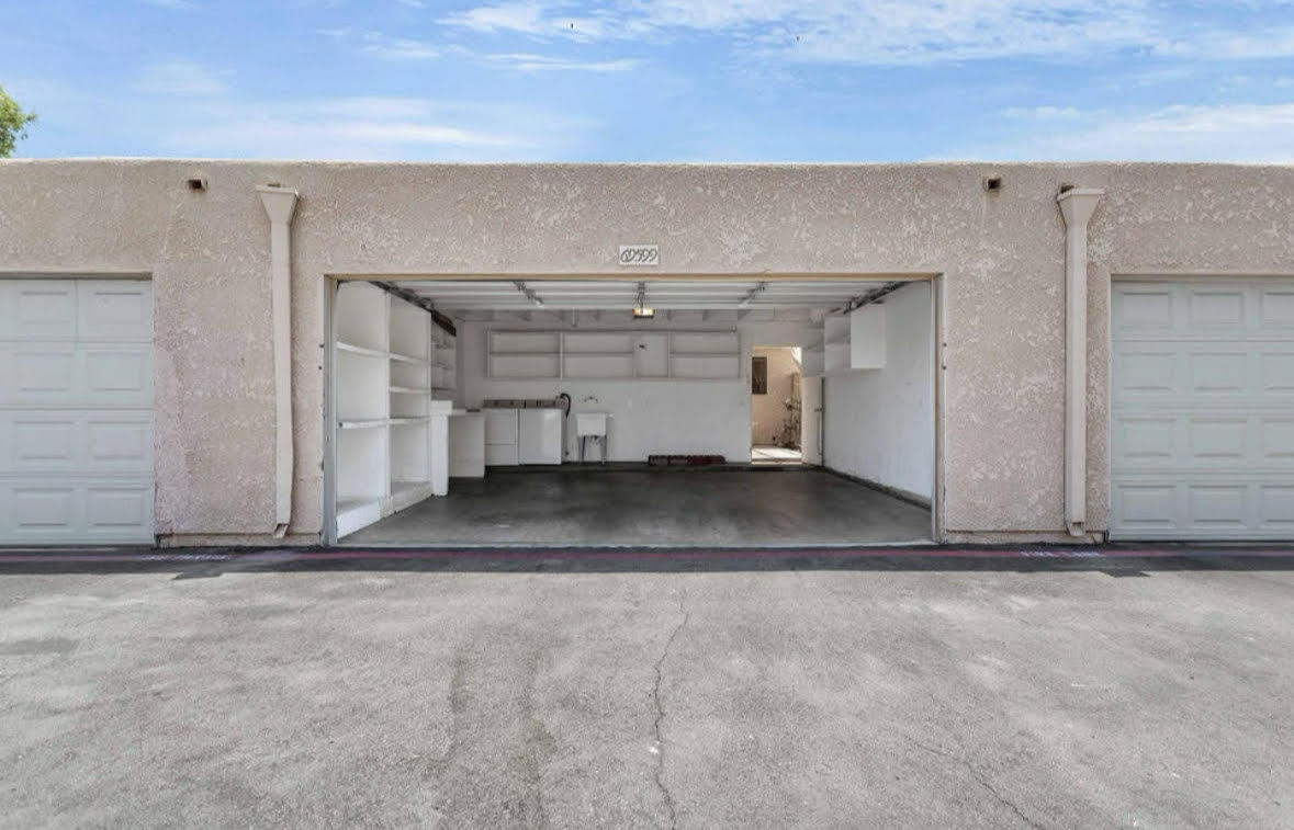 Rancho Mirage, California 92270, United States, 3 Bedrooms Bedrooms, ,2 BathroomsBathrooms,Residential,Active,181841