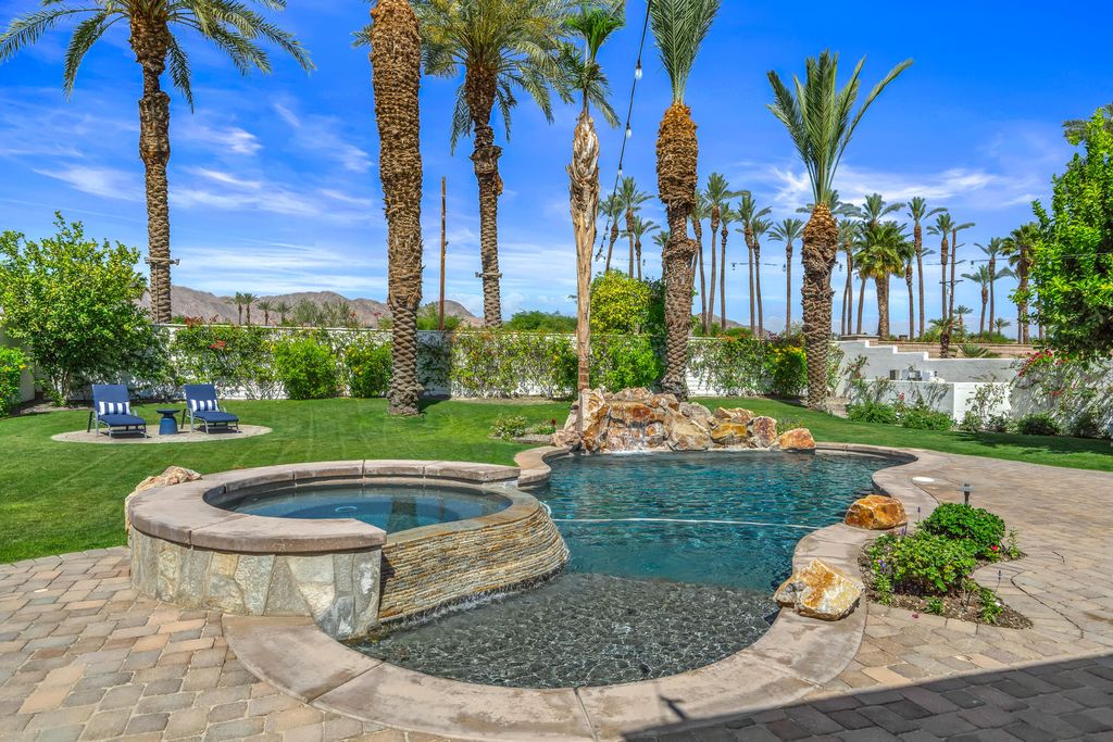 Photo of 80030 Via Valerosa, La Quinta, CA 92253 (MLS # 219136420)