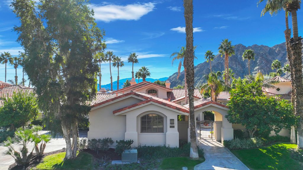 Photo of 54190 Riviera, La Quinta, CA 92253 (MLS # 219141651)