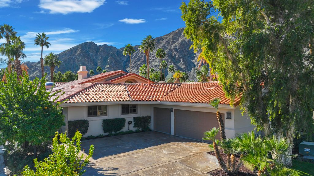 Photo of 54190 Riviera, La Quinta, CA 92253 (MLS # 219141651)