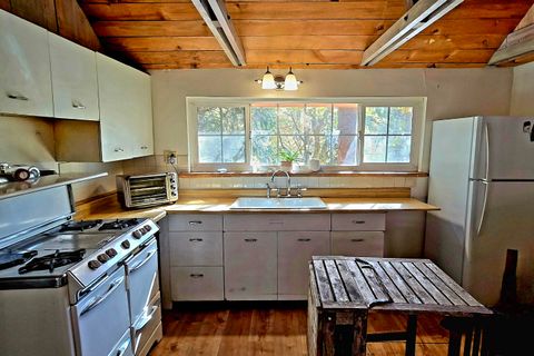 A home in Cedarpines Park