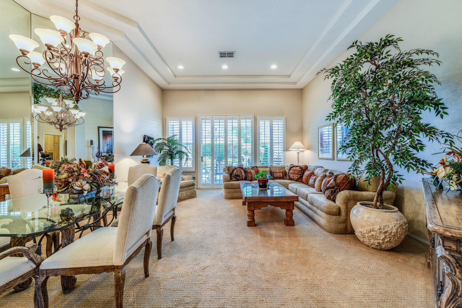 Indio, California 92201, United States, 3 Bedrooms Bedrooms, ,2 BathroomsBathrooms,Residential,Active,241413