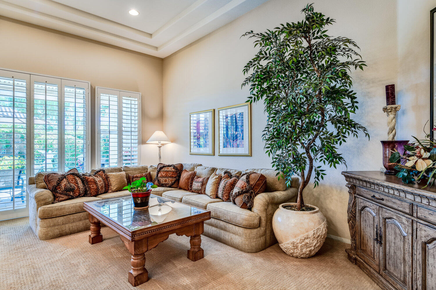 Indio, California 92201, United States, 3 Bedrooms Bedrooms, ,2 BathroomsBathrooms,Residential,Active,241413