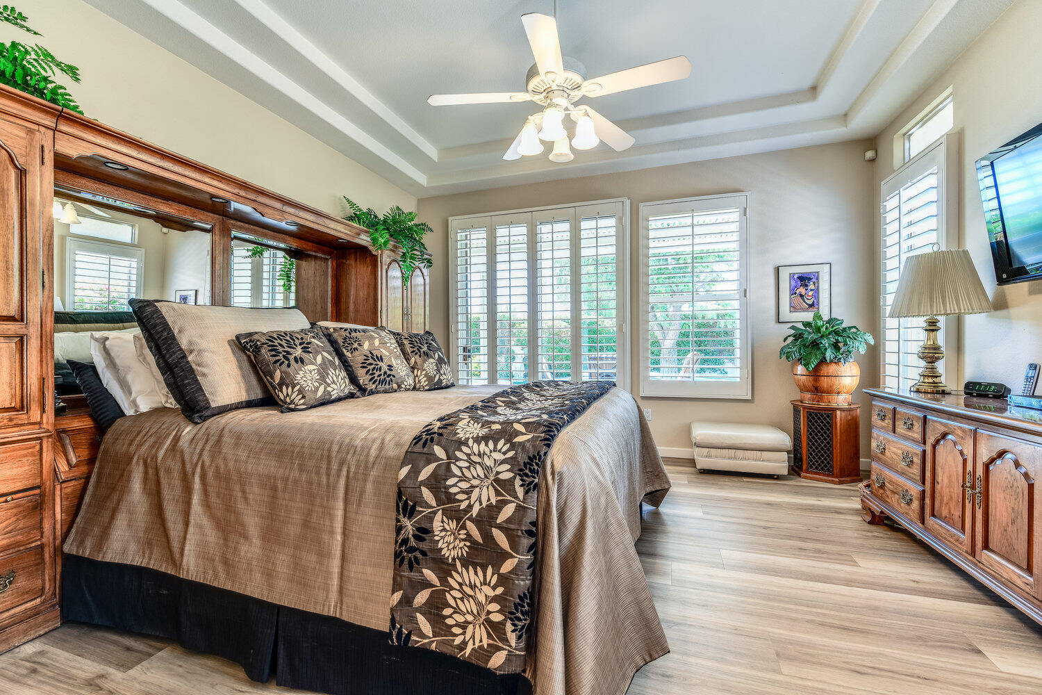 Indio, California 92201, United States, 3 Bedrooms Bedrooms, ,2 BathroomsBathrooms,Residential,Active,241413