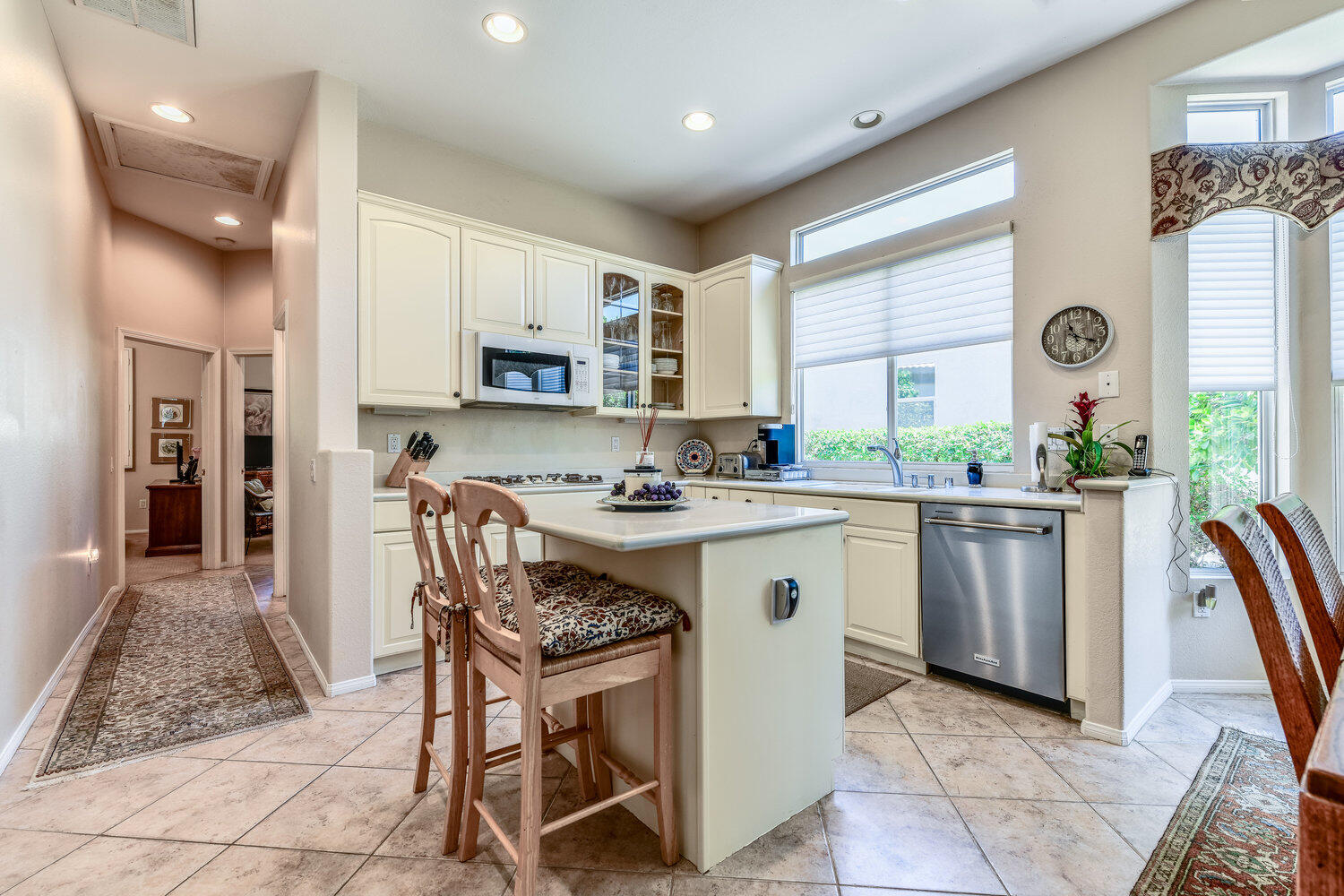 Indio, California 92201, United States, 3 Bedrooms Bedrooms, ,2 BathroomsBathrooms,Residential,Active,241413