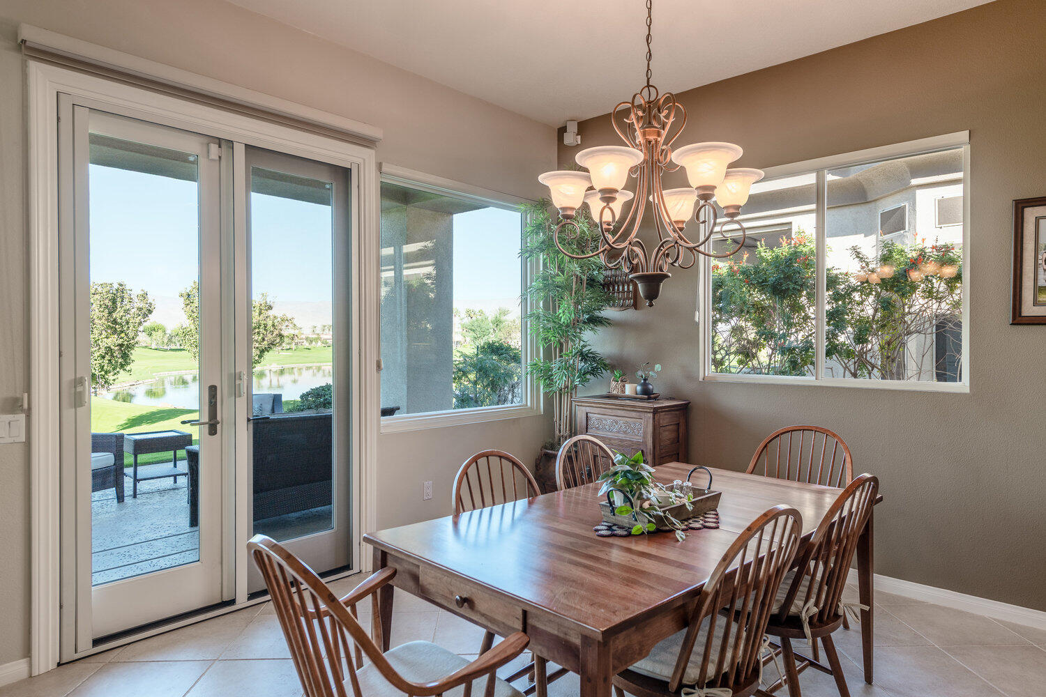 Indio, California 92201, United States, 2 Bedrooms Bedrooms, ,2 BathroomsBathrooms,Residential,Active,243441