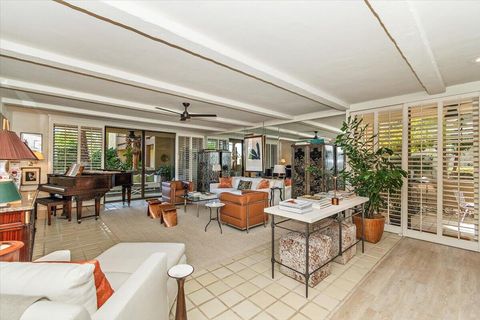 Condominium in Palm Springs CA 2424 Palm Canyon Drive 13.jpg