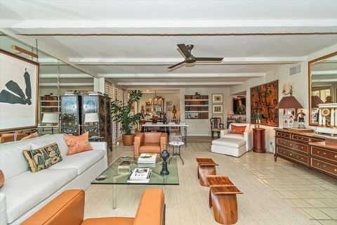 Condominium in Palm Springs CA 2424 Palm Canyon Drive 14.jpg