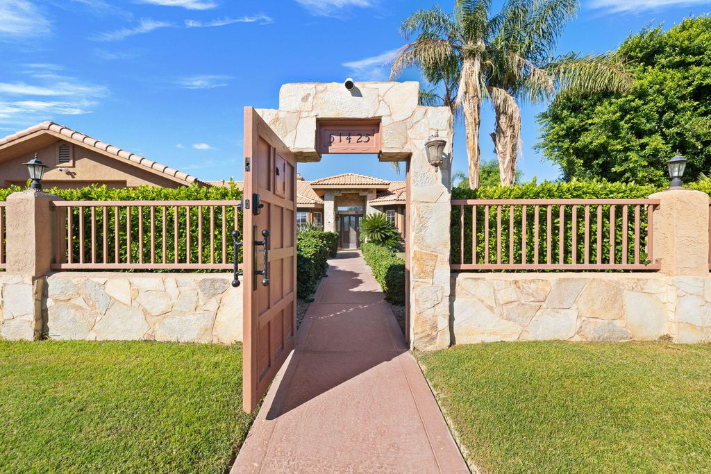 Photo of 51425 Calle Quito, La Quinta, CA 92253 (MLS # 219137452)
