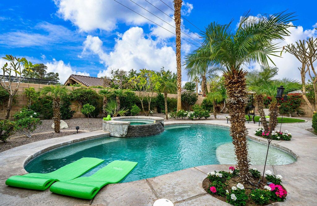 Photo of 43309 Parkway Esplanade W, La Quinta, CA 92253 (MLS # 219142726)