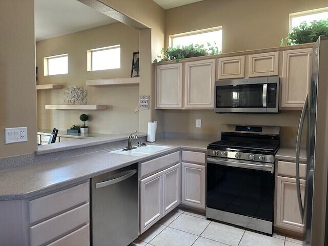 Palm Desert, California 92211, United States, 2 Bedrooms Bedrooms, ,2 BathroomsBathrooms,Residential,Active,162322