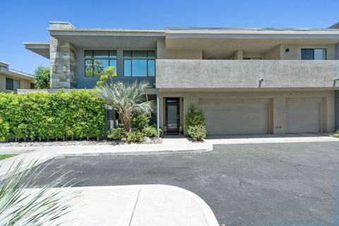 Condominium in Palm Springs CA 900 Palm Canyon.jpg