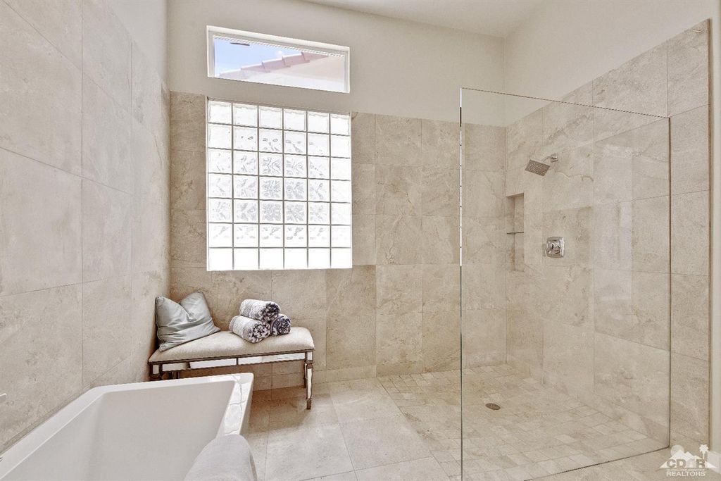 listing image 10992642778208567271