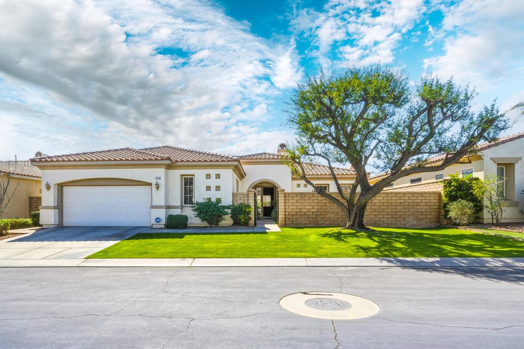 Photo of 78365 Via Dijon, La Quinta, CA 92253 (MLS # 219144418)
