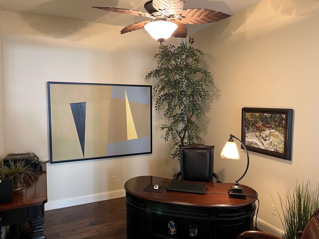 listing image 10998474898143436920
