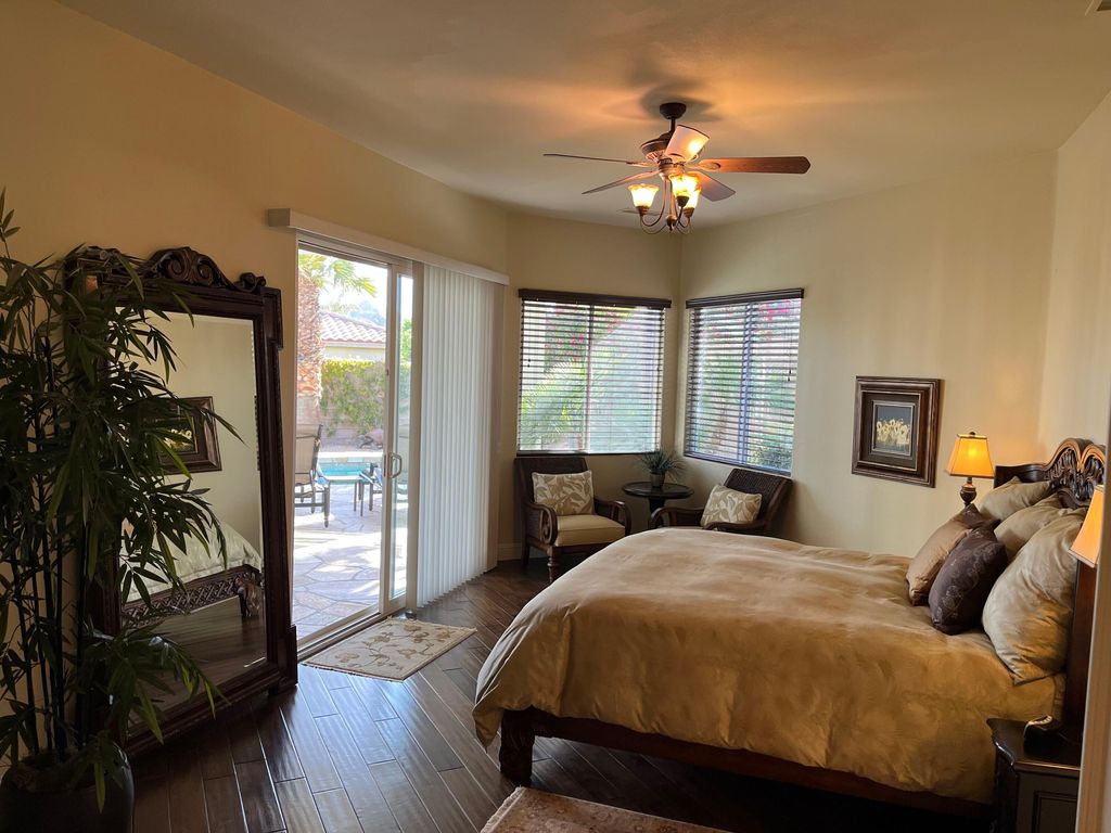 listing image 10991838636632840104