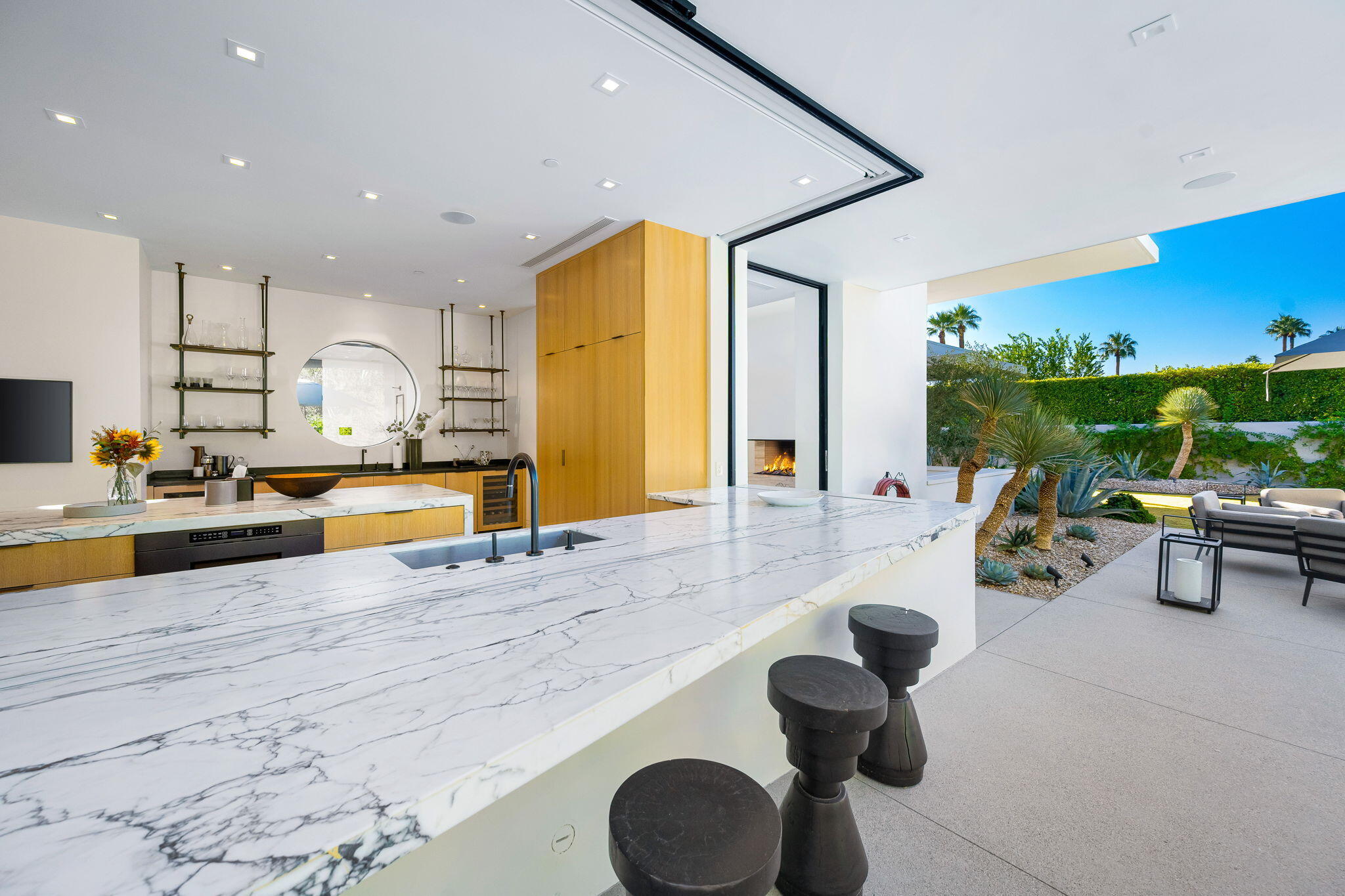 Palm Springs, California 92262, United States, 4 Bedrooms Bedrooms, ,4 BathroomsBathrooms,Residential,Active,20240