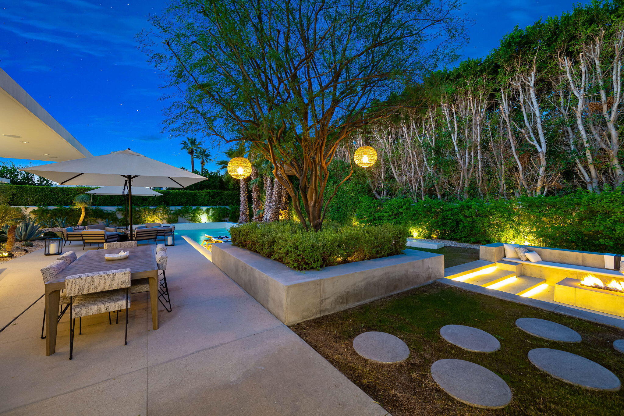 Palm Springs, California 92262, United States, 4 Bedrooms Bedrooms, ,4 BathroomsBathrooms,Residential,Active,20240