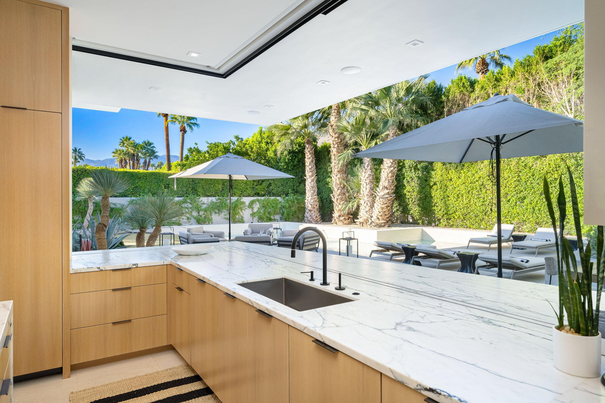 Palm Springs, California 92262, United States, 4 Bedrooms Bedrooms, ,4 BathroomsBathrooms,Residential,Active,20240