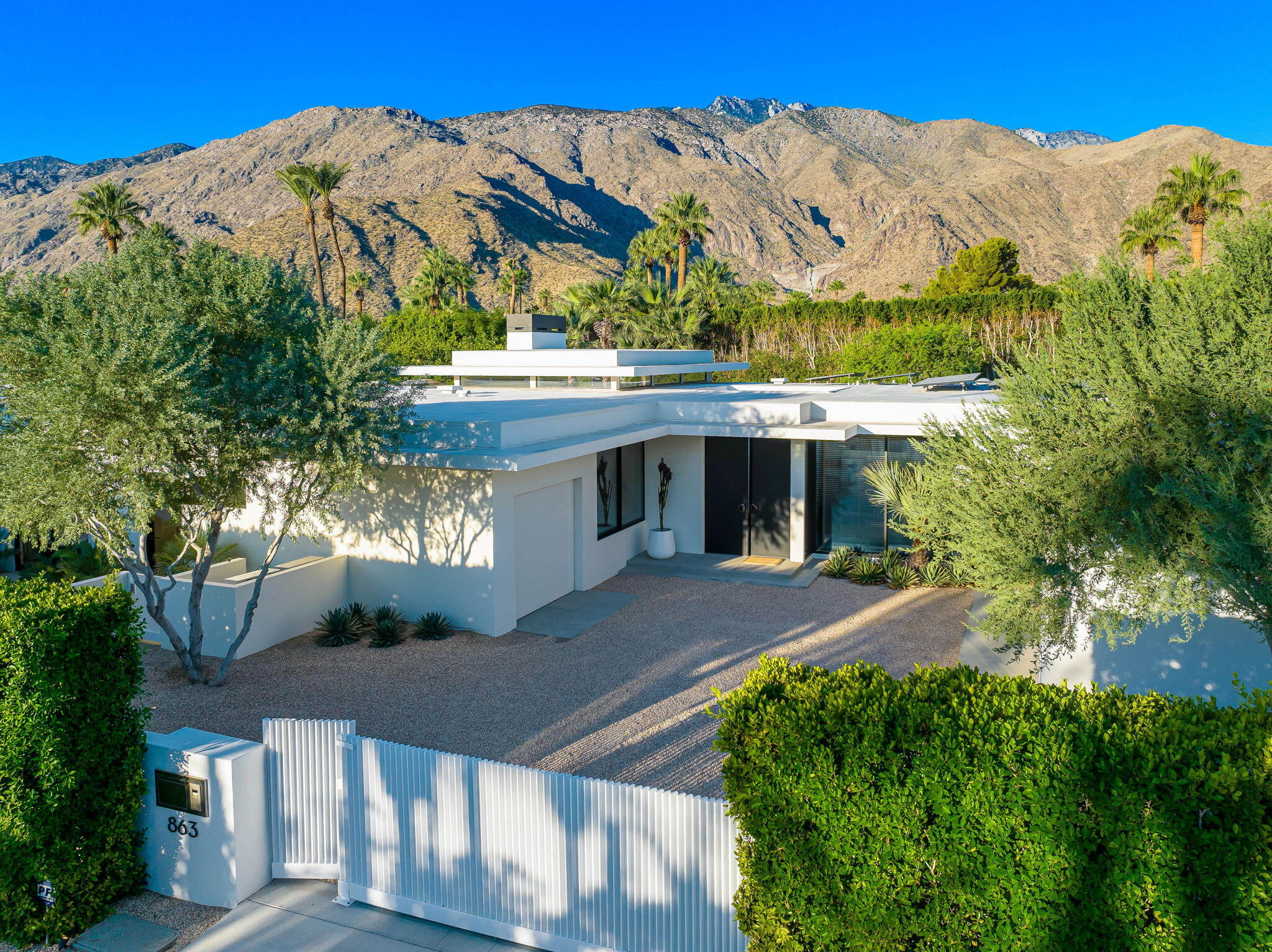 Palm Springs, California 92262, United States, 4 Bedrooms Bedrooms, ,4 BathroomsBathrooms,Residential,Active,20240