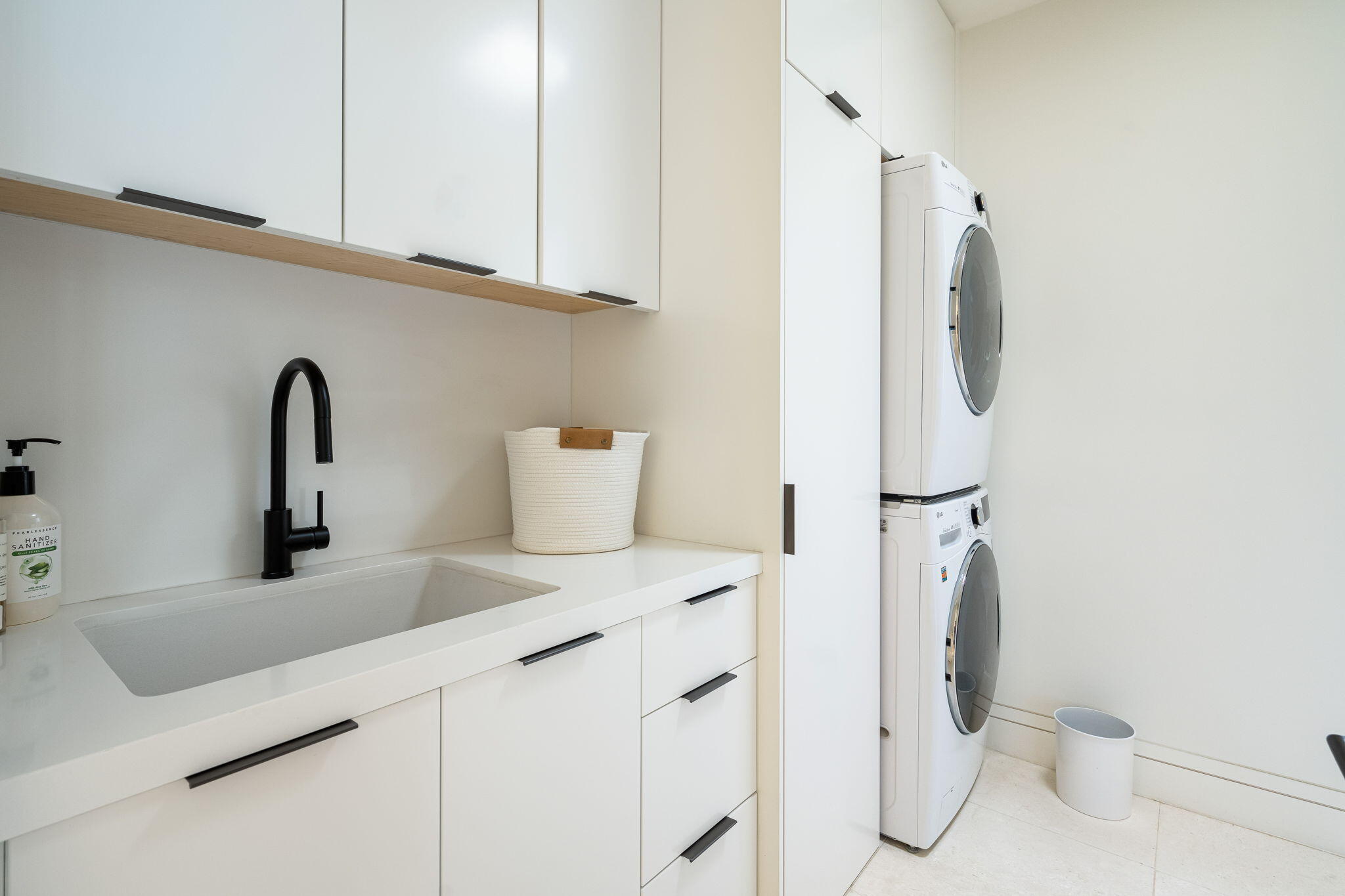 Palm Springs, California 92262, United States, 4 Bedrooms Bedrooms, ,4 BathroomsBathrooms,Residential,Active,20240