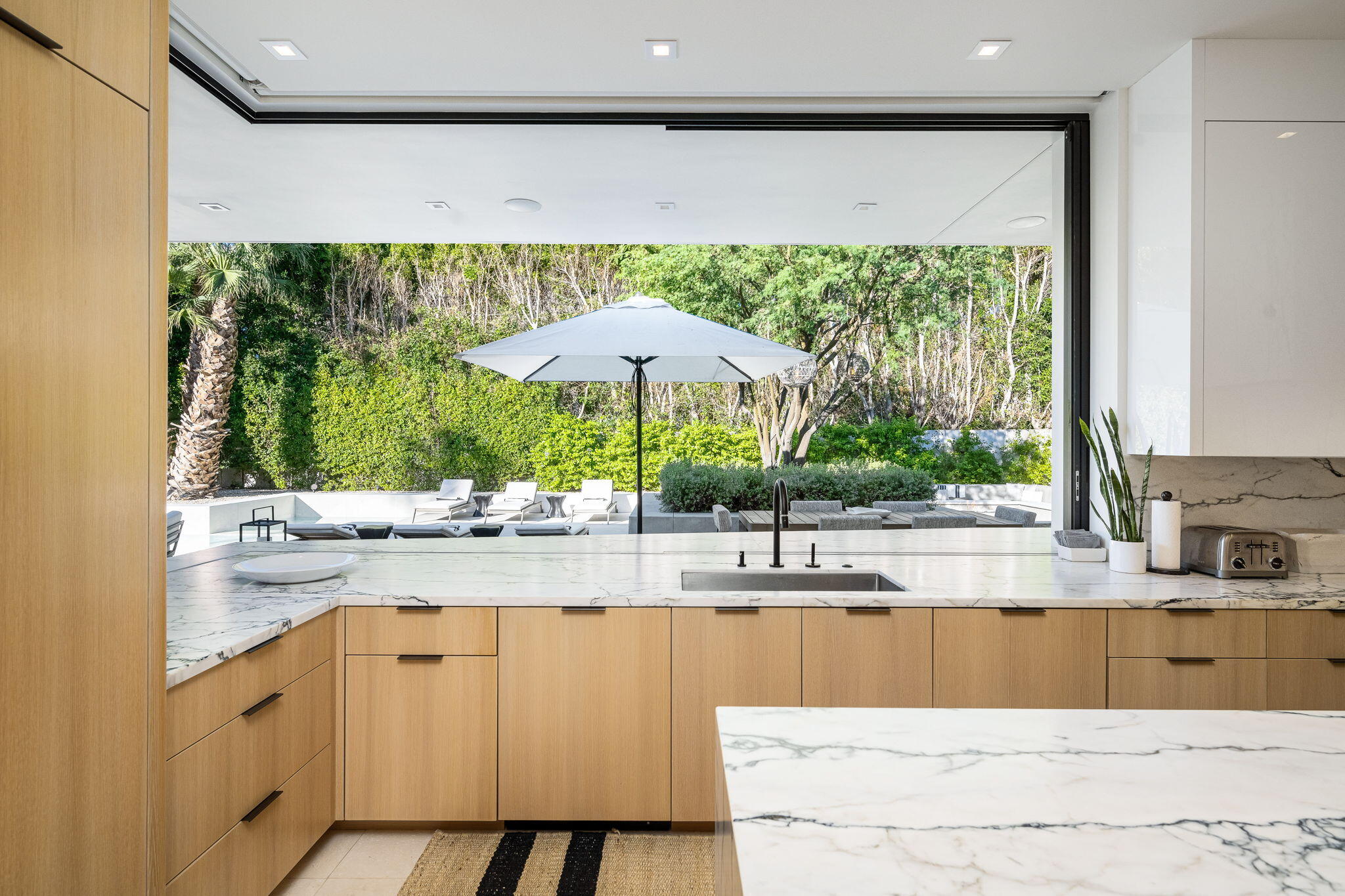 Palm Springs, California 92262, United States, 4 Bedrooms Bedrooms, ,4 BathroomsBathrooms,Residential,Active,20240