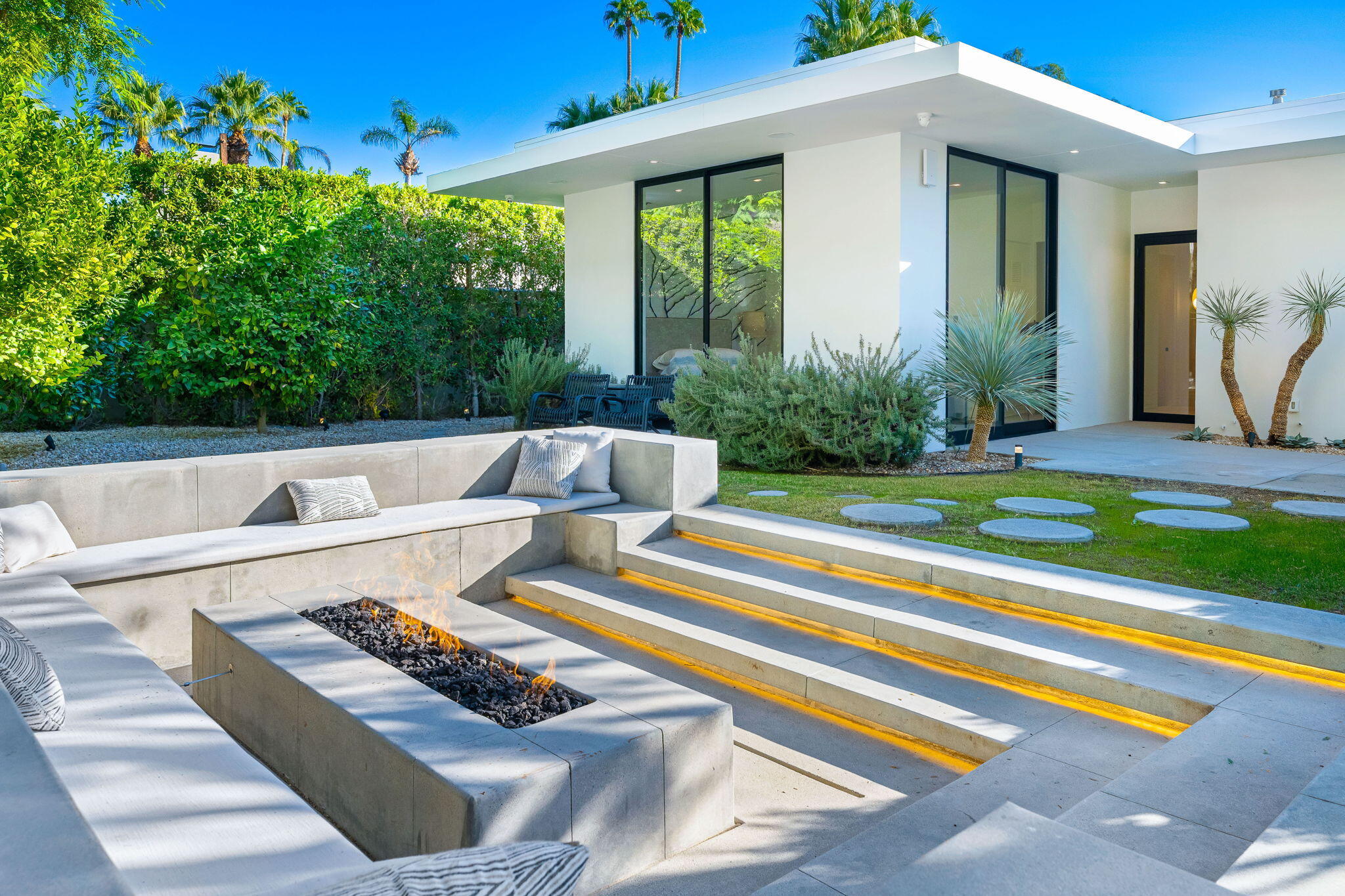 Palm Springs, California 92262, United States, 4 Bedrooms Bedrooms, ,4 BathroomsBathrooms,Residential,Active,20240