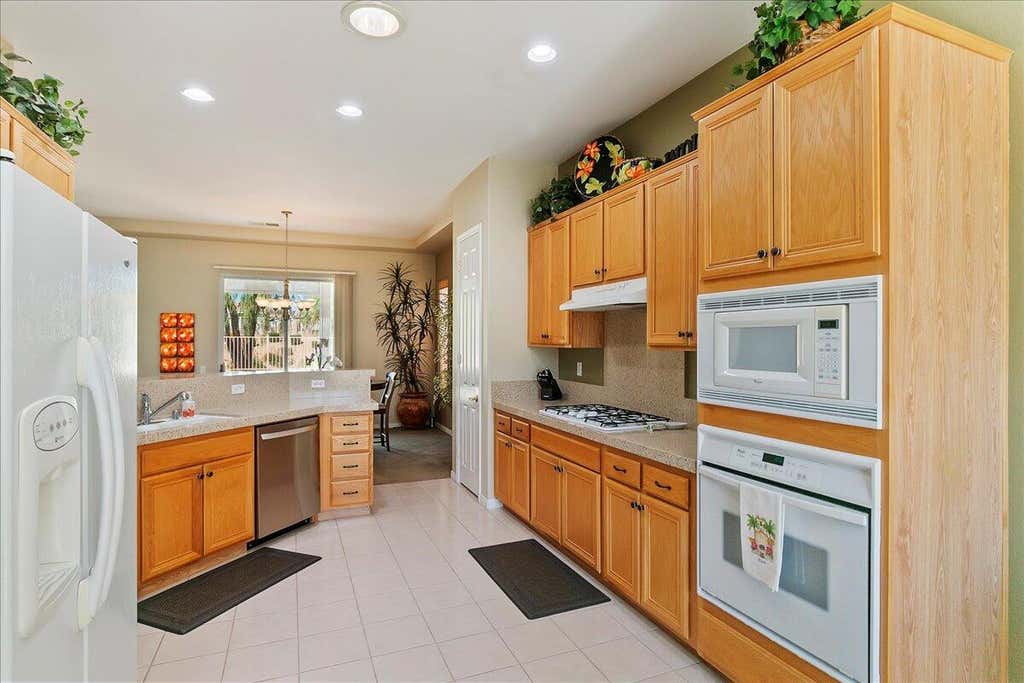 Photo of 43539 Corte Del Oro, La Quinta, CA 92253 (MLS # 219148748)