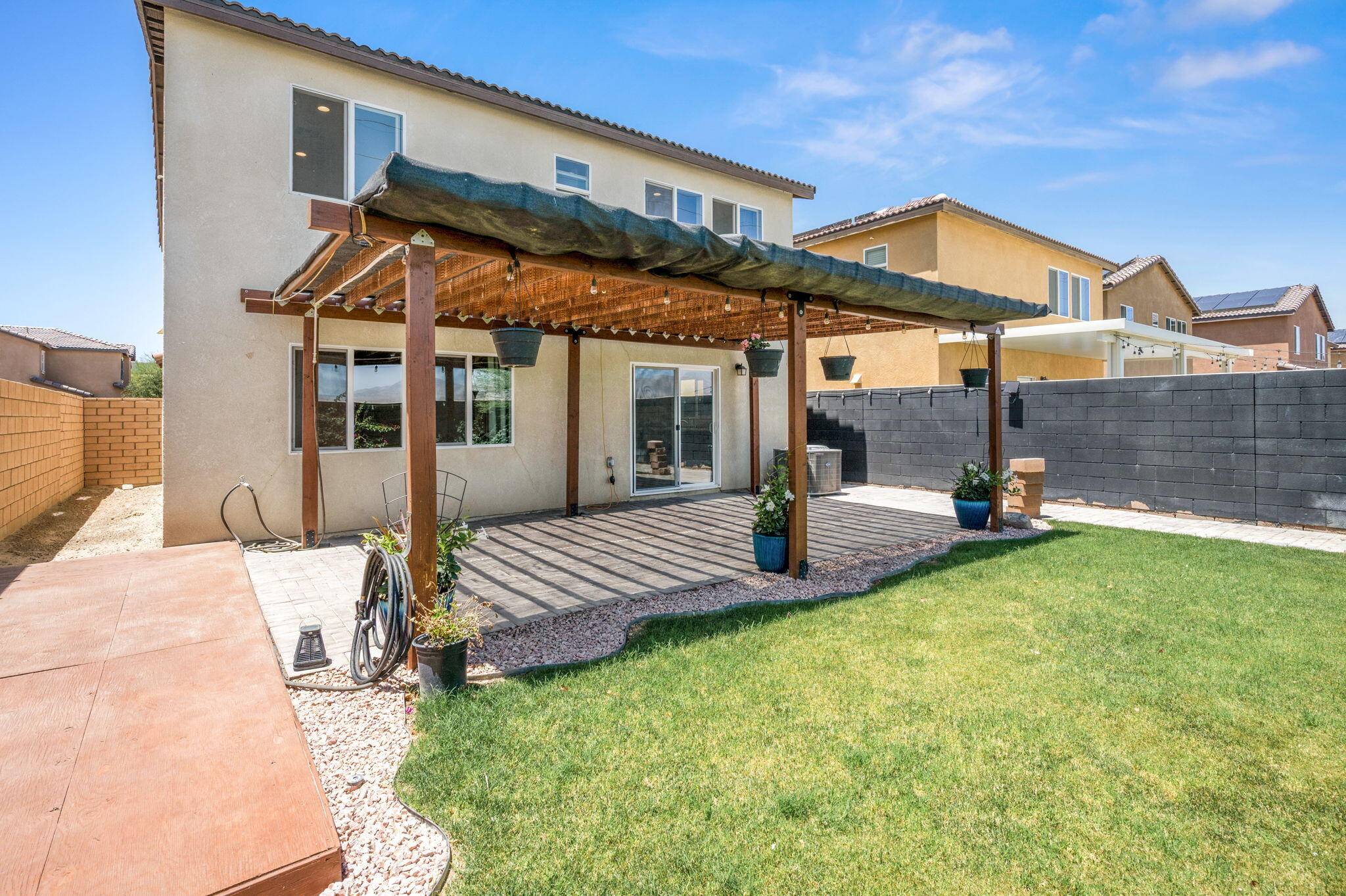 Coachella, California 92236, United States, 3 Bedrooms Bedrooms, ,3 BathroomsBathrooms,Residential,Pending,130318