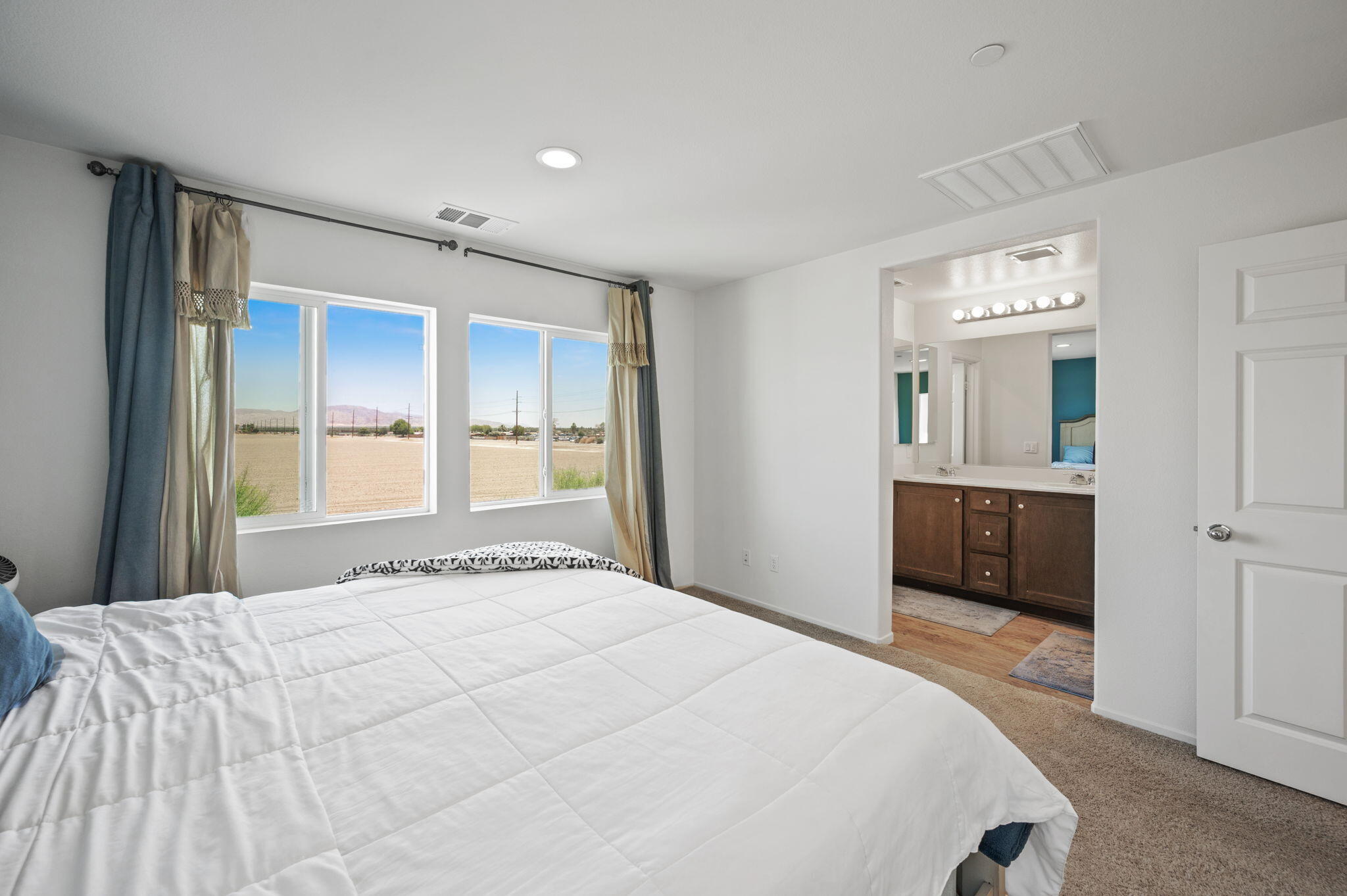 Coachella, California 92236, United States, 3 Bedrooms Bedrooms, ,3 BathroomsBathrooms,Residential,Pending,130318