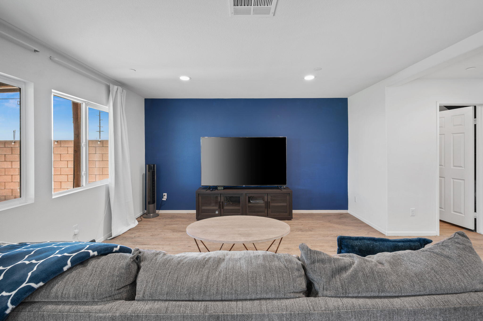 Coachella, California 92236, United States, 3 Bedrooms Bedrooms, ,3 BathroomsBathrooms,Residential,Pending,130318