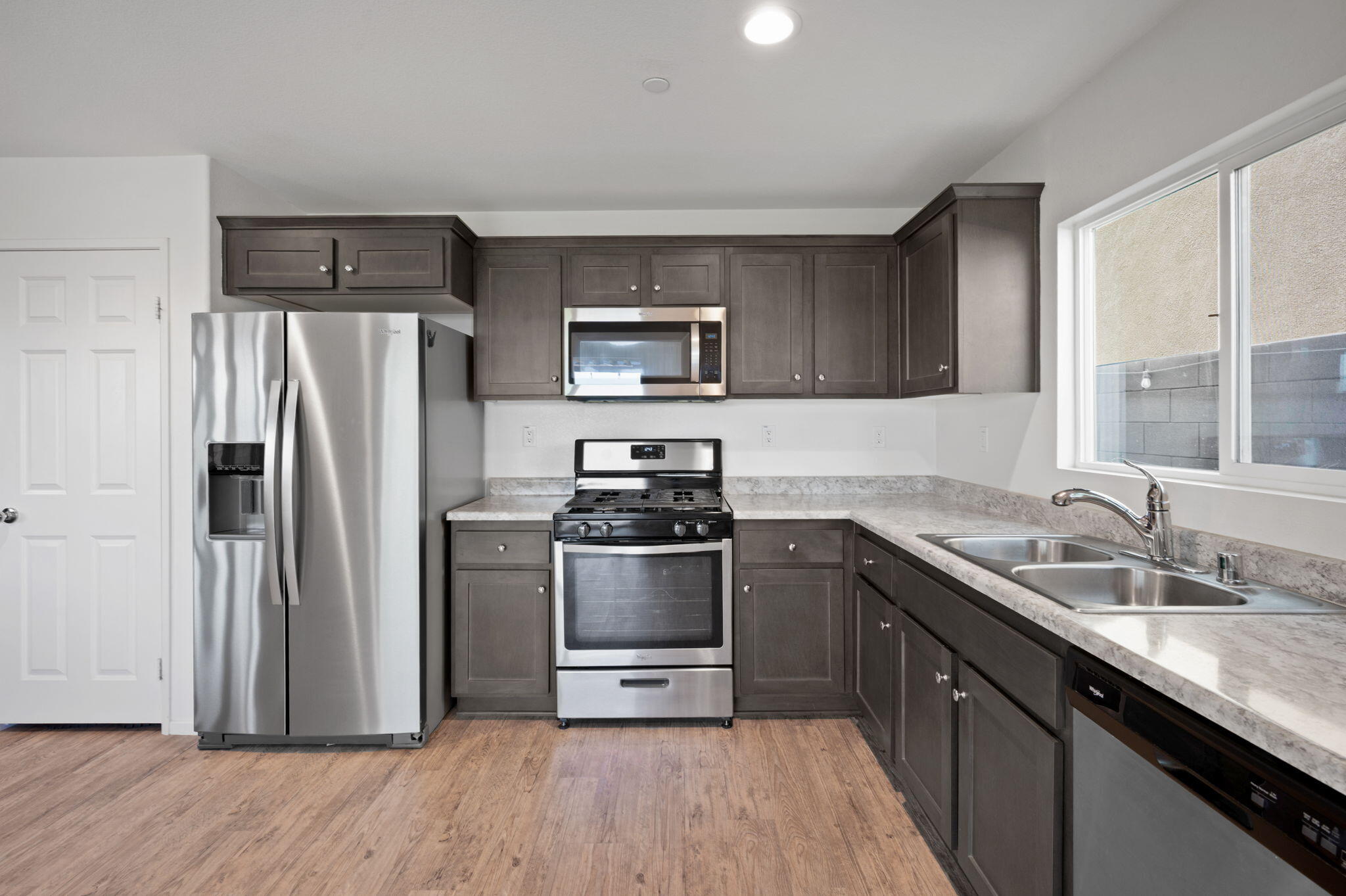 Coachella, California 92236, United States, 3 Bedrooms Bedrooms, ,3 BathroomsBathrooms,Residential,Pending,130318