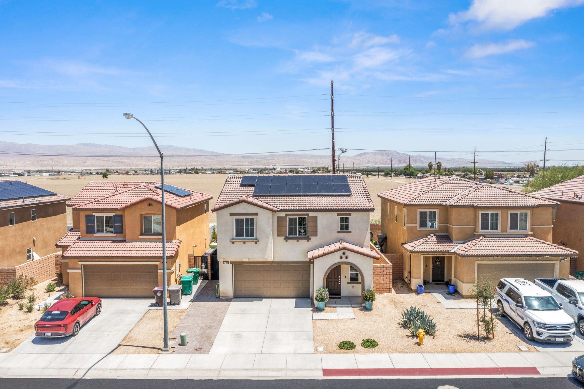 Coachella, California 92236, United States, 3 Bedrooms Bedrooms, ,3 BathroomsBathrooms,Residential,Pending,130318