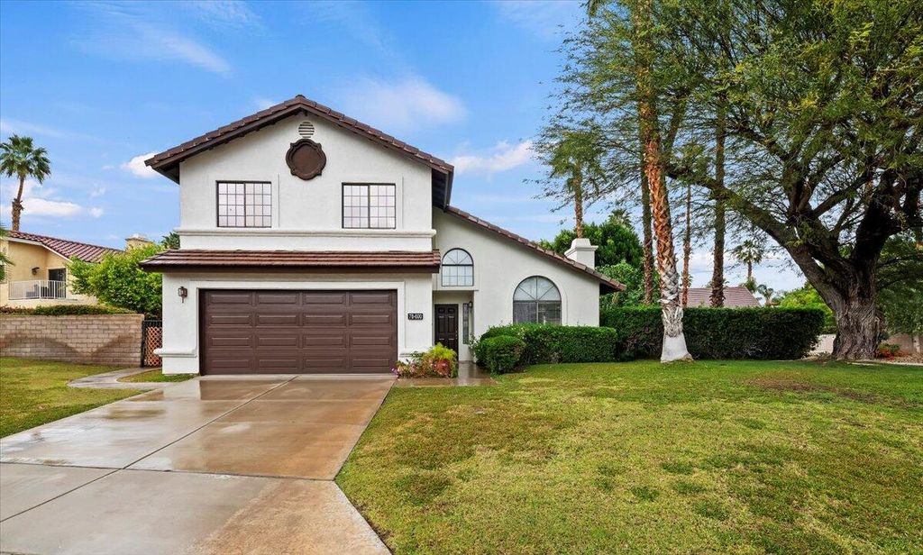 Photo of 78600 Via Corrido, La Quinta, CA 92253 (MLS # 219143441)