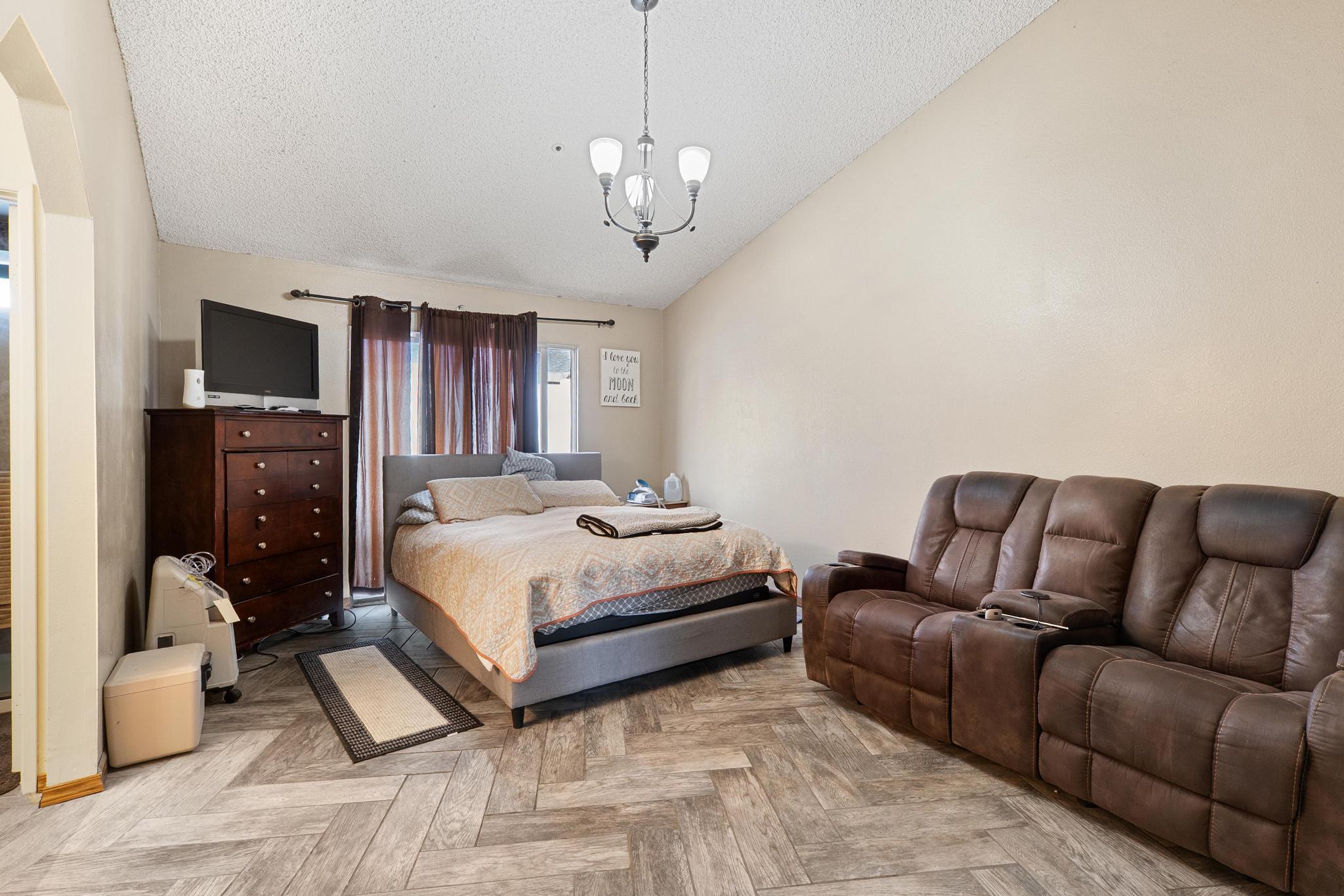 Fontana, California 92336, United States, 3 Bedrooms Bedrooms, ,2 BathroomsBathrooms,Residential,Active,91765